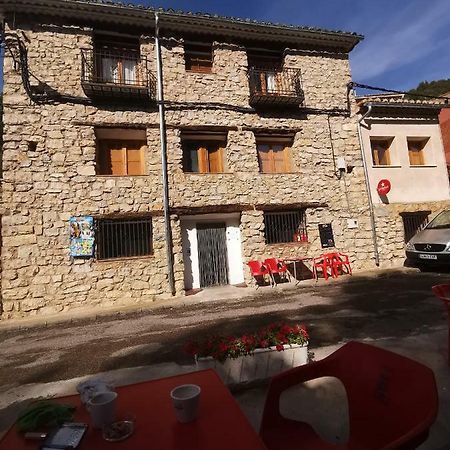 Casa Rural Y Albergue Tormon Eksteriør billede