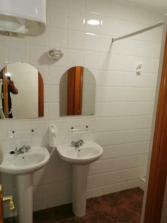 Casa Rural Y Albergue Tormon Eksteriør billede